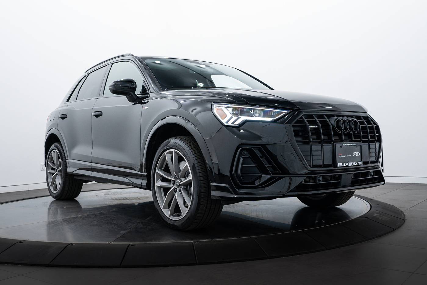 2024 Audi Q3 S line Premium — SUV — 3,683 mi — Highland Park, IL