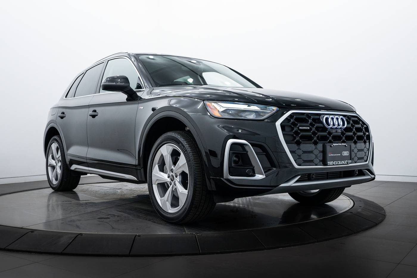 2025 Audi Q5 Premium Plus — SUV — 3,320 mi — Highland Park, IL