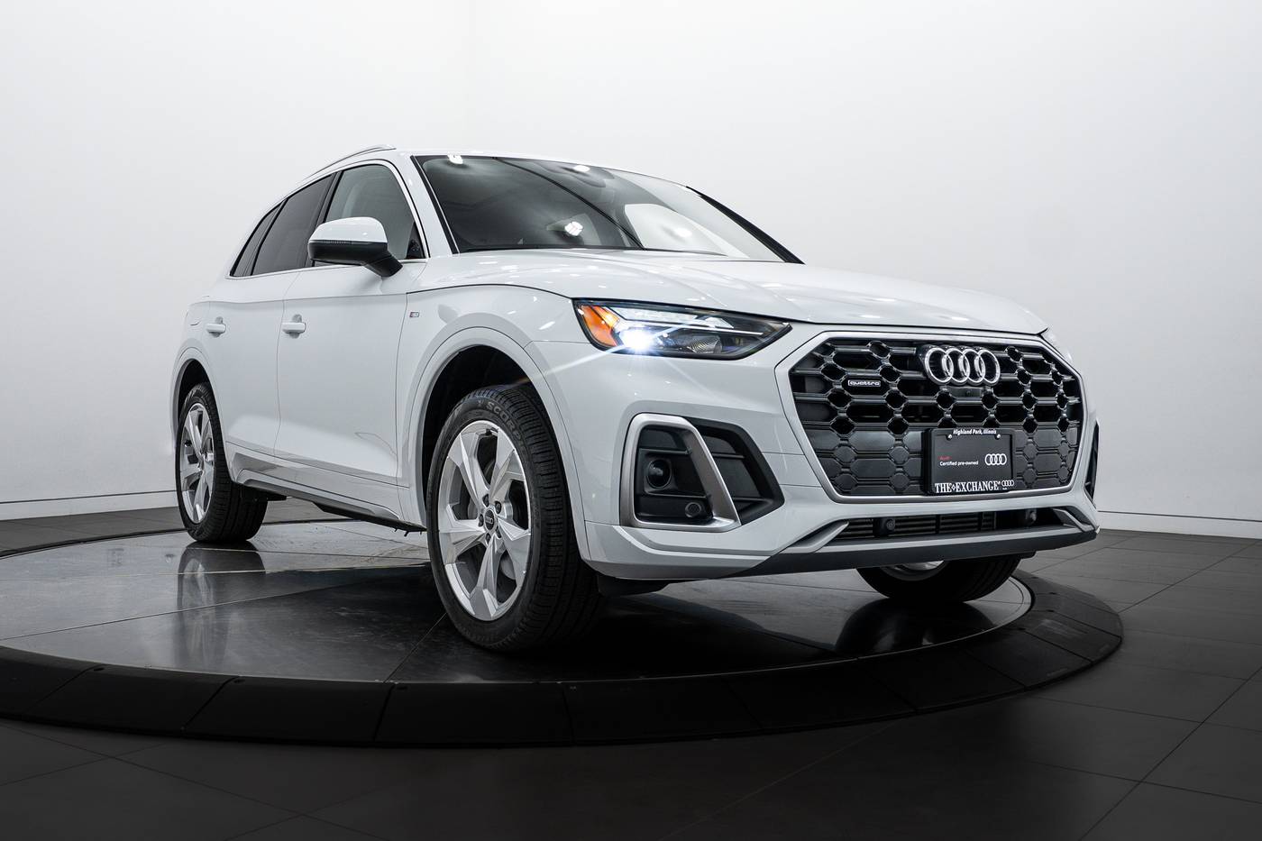 2025 Audi Q5 Premium Plus — SUV — 5,153 mi — Highland Park, IL