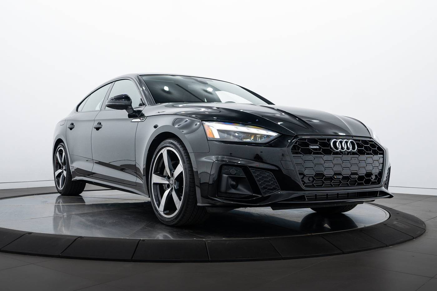 2025 Audi A5 S line Premium Plus — Hatchback — 5,492 mi — Highland Park, IL