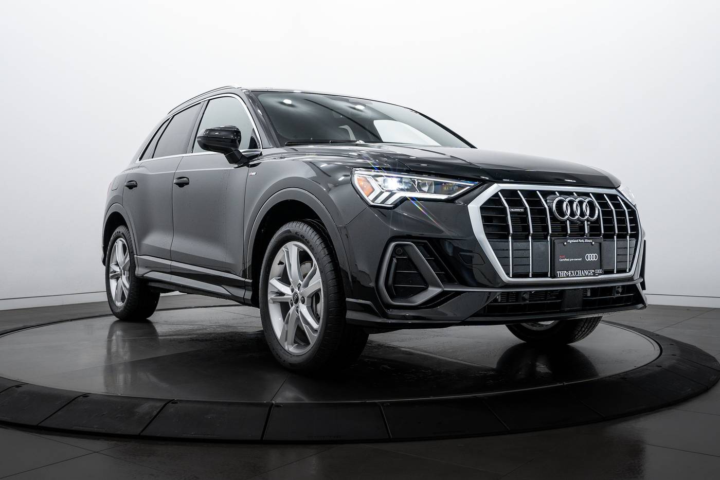 2024 Audi Q3 S line Premium Plus — SUV — 5,432 mi — Highland Park, IL