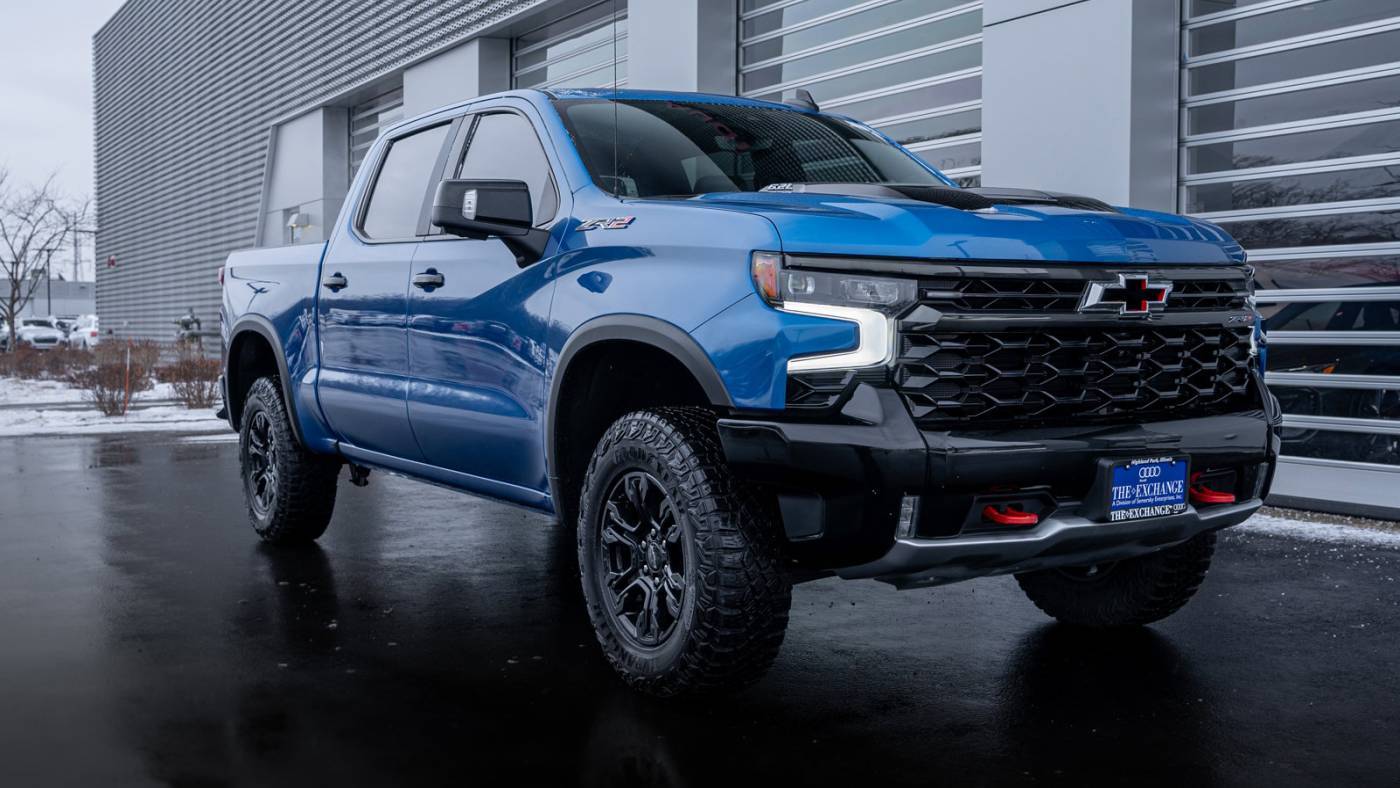 2022 Chevrolet Silverado 1500 ZR2 — Pickup Truck — 10,023 mi — Highland Park, IL