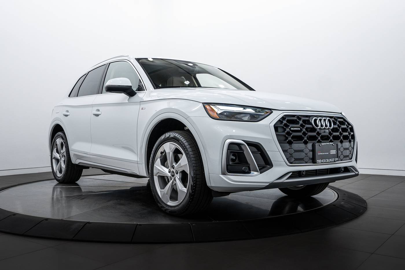 2025 Audi Q5 Premium Plus — SUV — 6,094 mi — Highland Park, IL