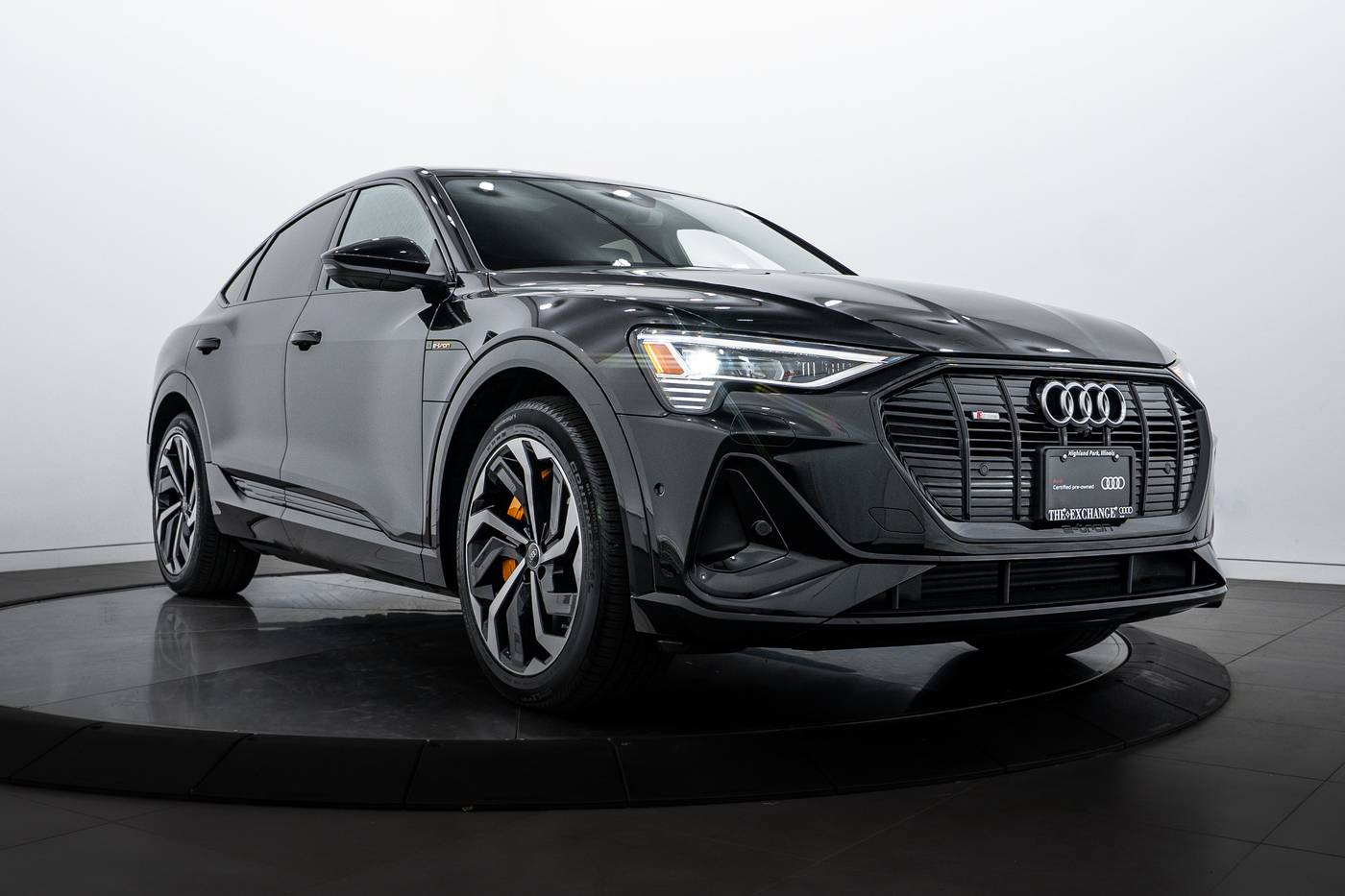 2023 Audi e-tron S line Premium Plus — SUV — 26,727 mi — Highland Park, IL