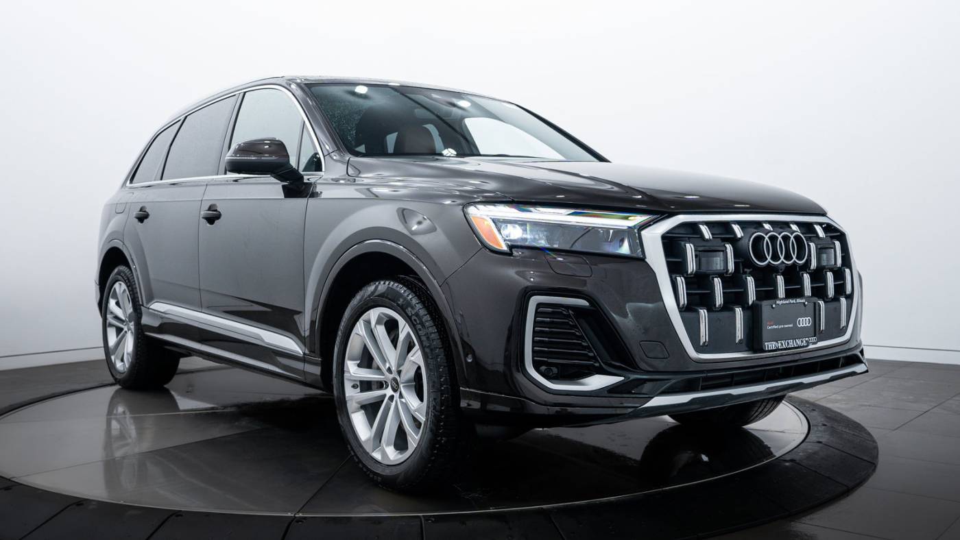 2025 Audi Q7 Premium Plus — SUV — 3,679 mi — Highland Park, IL