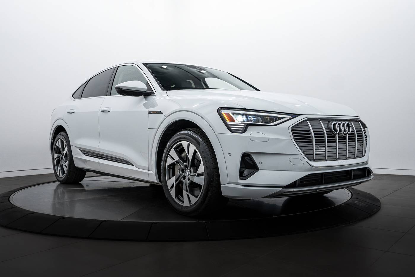 2020 Audi e-tron Premium Plus — SUV — 8,337 mi — Highland Park, IL