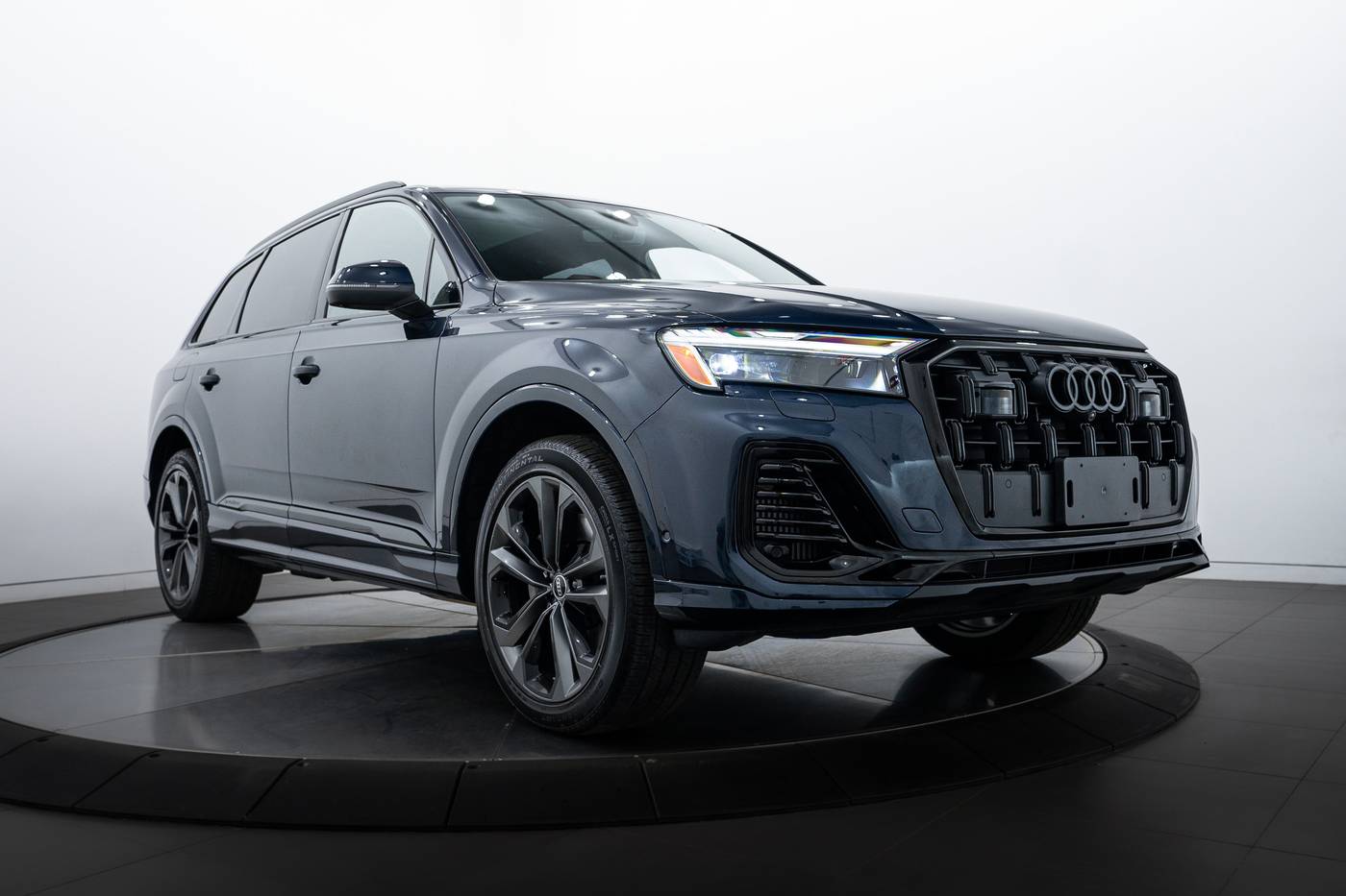 2025 Audi Q7 Premium Plus — SUV — 3,024 mi — Highland Park, IL