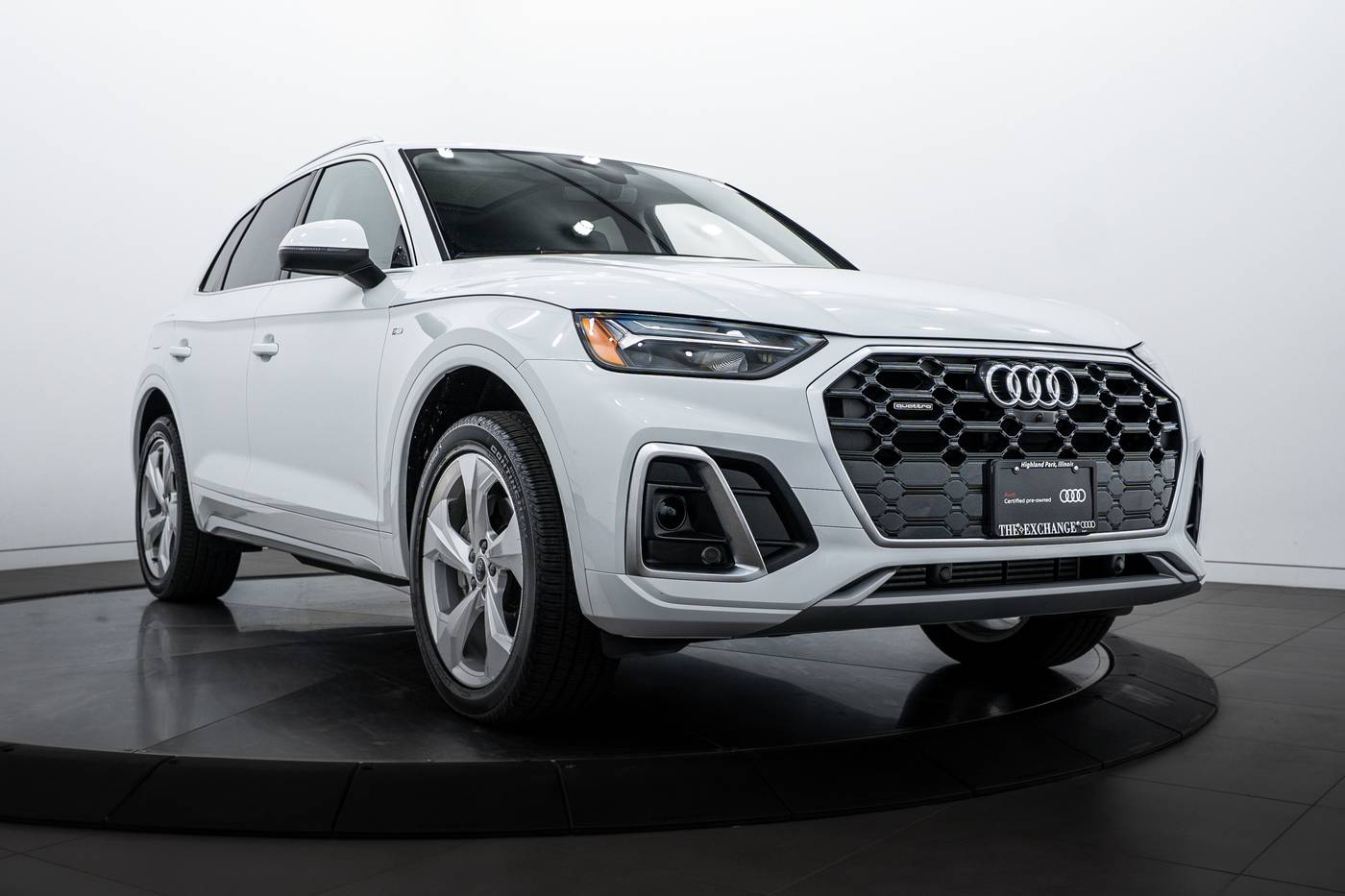 2025 Audi Q5 Premium Plus — SUV — 5,358 mi — Highland Park, IL