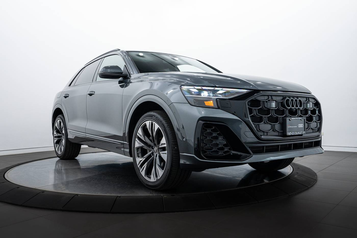 2025 Audi Q8 Premium Plus — SUV — 4,175 mi — Highland Park, IL
