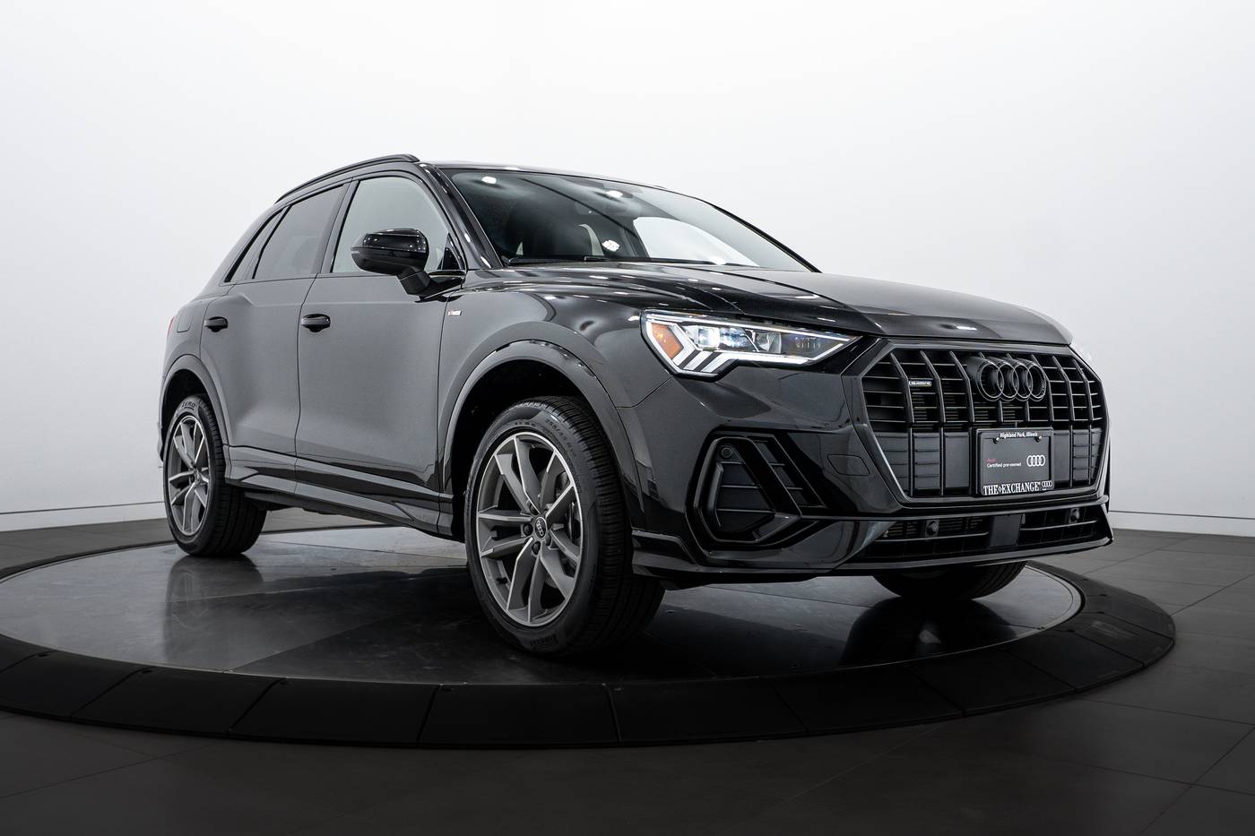 2025 Audi Q3 S line Premium — SUV — 4,786 mi — Highland Park, IL
