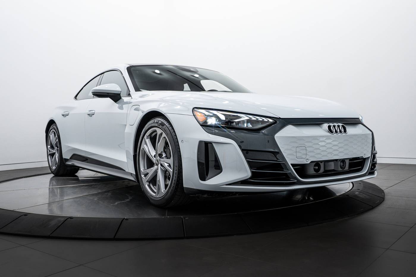 2023 Audi e-tron GT Prestige — Sedan — 5,007 mi — Highland Park, IL