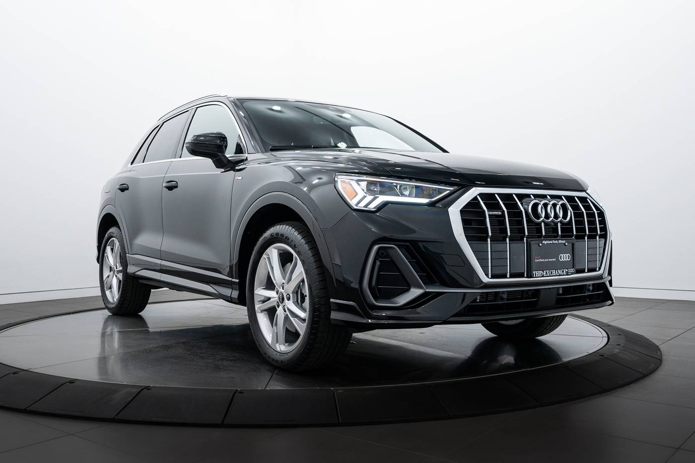 2024 Audi Q3 S line Premium Plus — SUV — 4,779 mi — Highland Park, IL