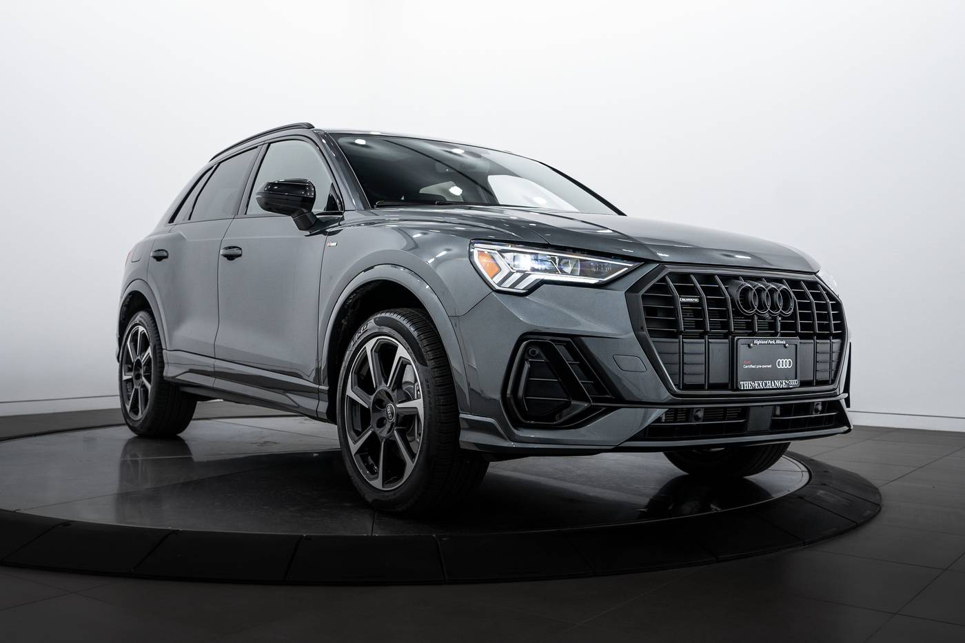 2025 Audi Q3 S line Premium Plus — SUV — 5,614 mi — Highland Park, IL