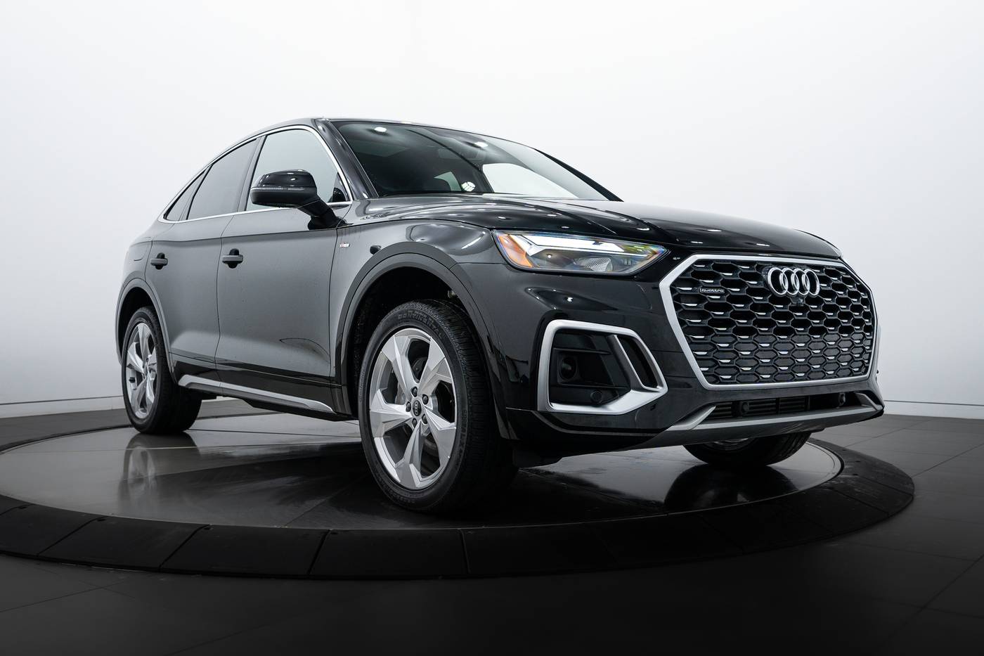 2024 Audi Q5 Premium Plus — SUV — 19,862 mi — Highland Park, IL
