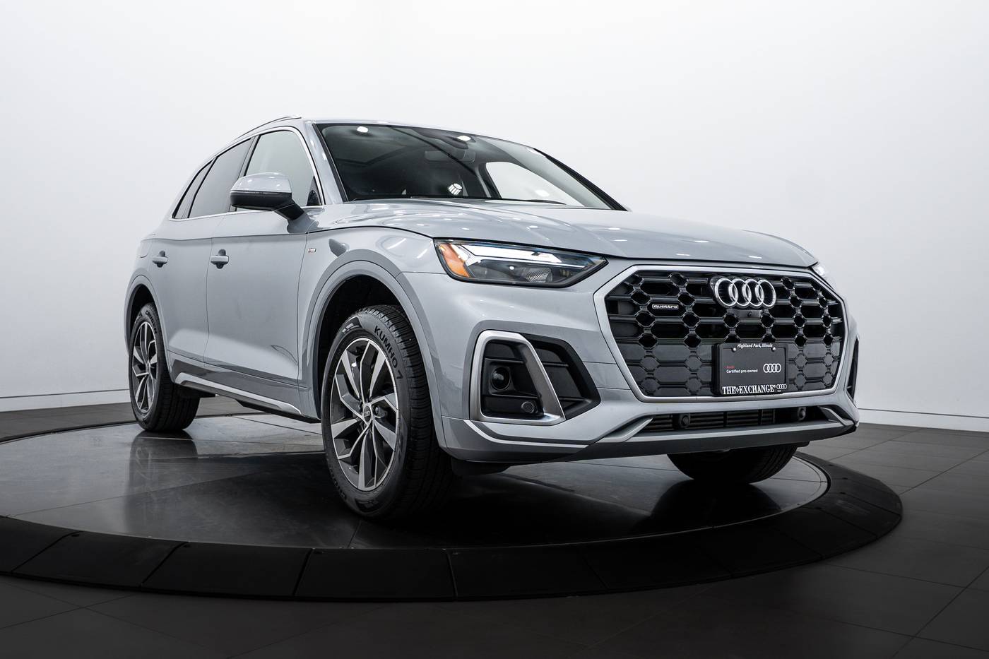 2025 Audi Q5 Premium Plus — SUV — 5,376 mi — Highland Park, IL