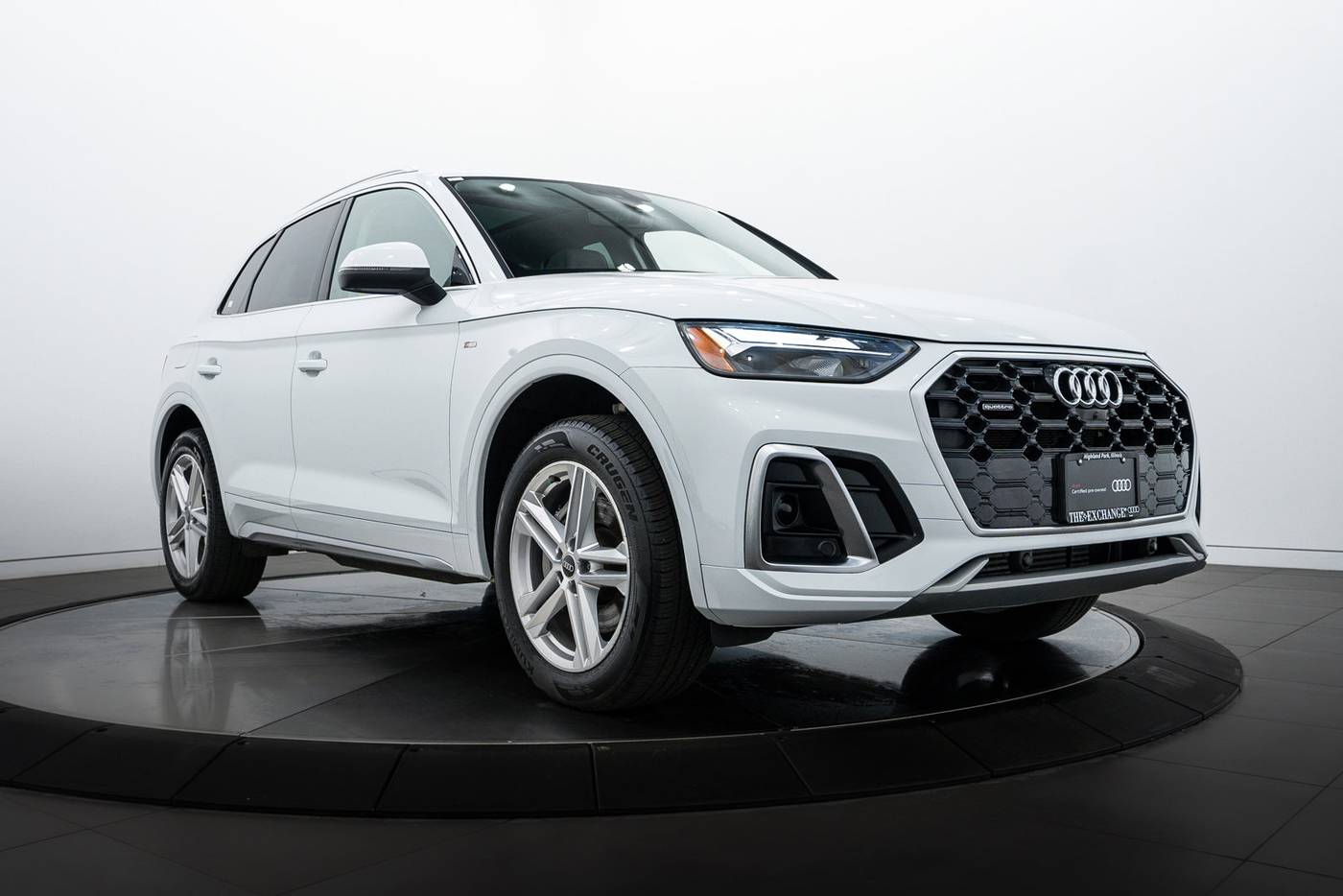 2021 Audi Q5 Plug-In Hybrid e Premium Plus — SUV — 23,295 mi — Highland Park, IL