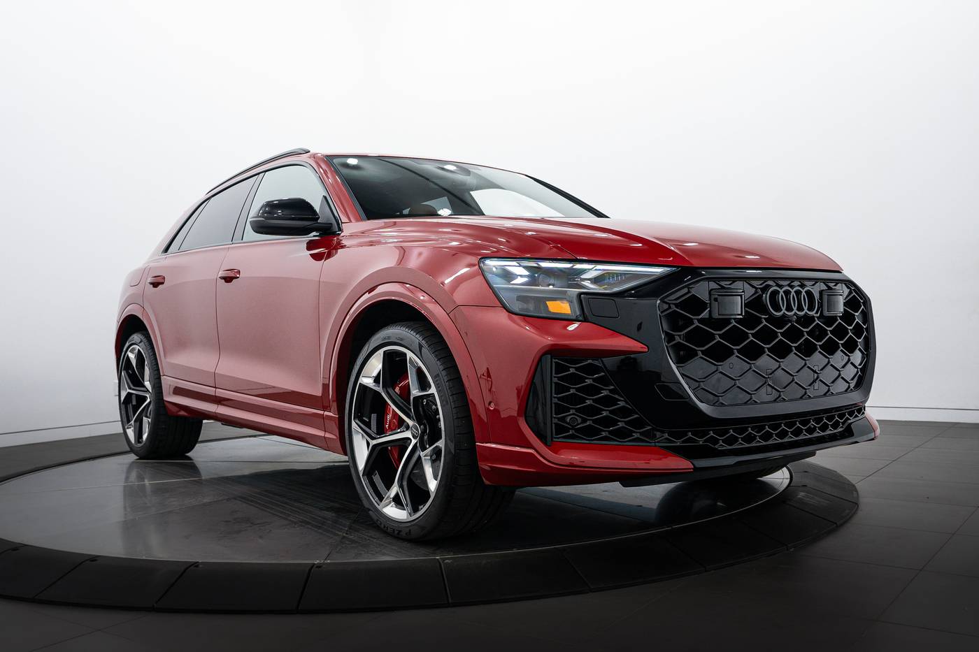 2025 Audi RS Q8 performance — SUV — 1,908 mi — Highland Park, IL