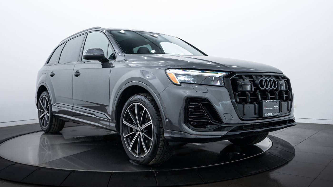 2025 Audi Q7 Premium Plus — SUV — 3,739 mi — Highland Park, IL