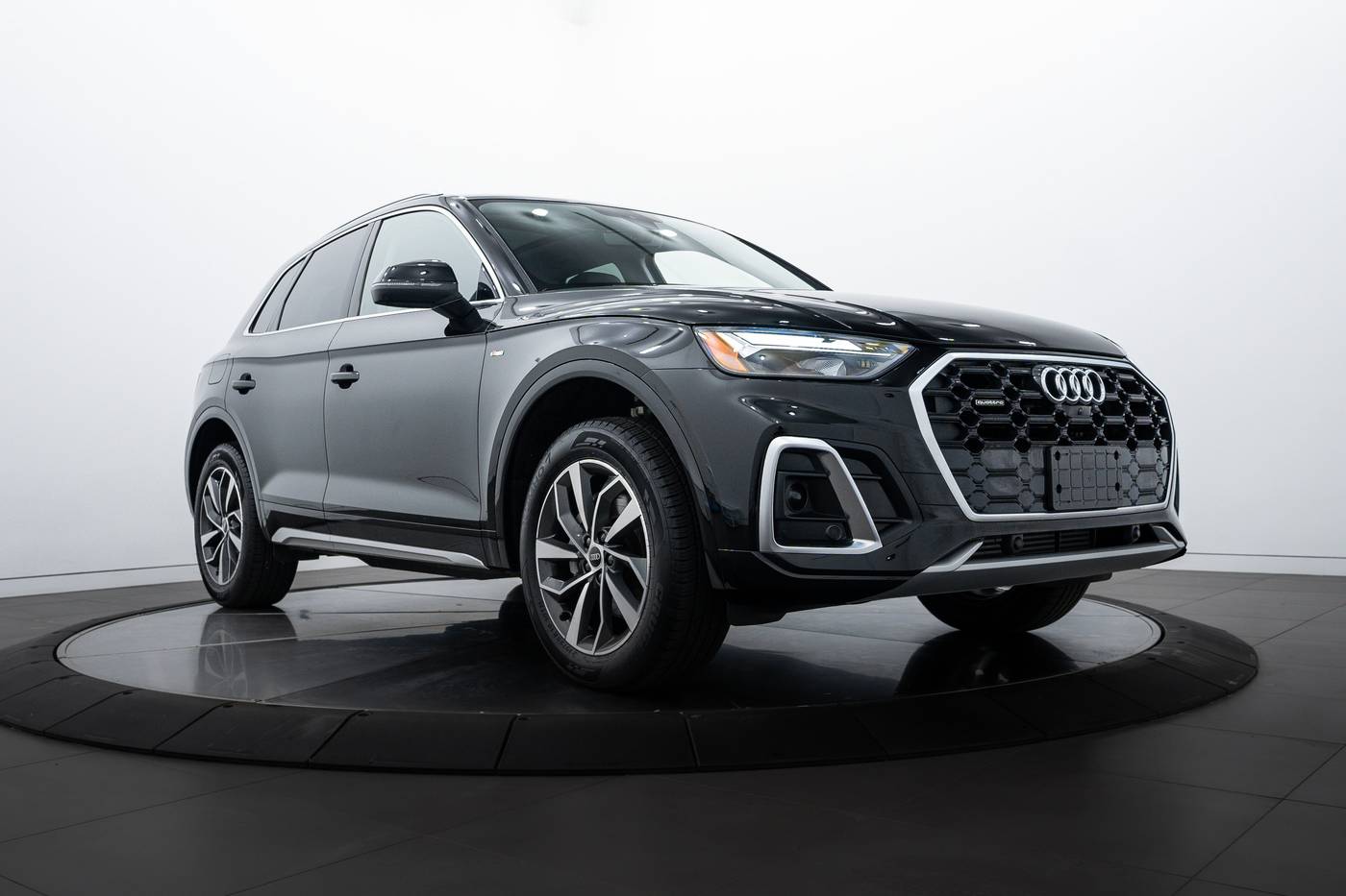 2025 Audi Q5 Premium Plus — SUV — 4,247 mi — Highland Park, IL