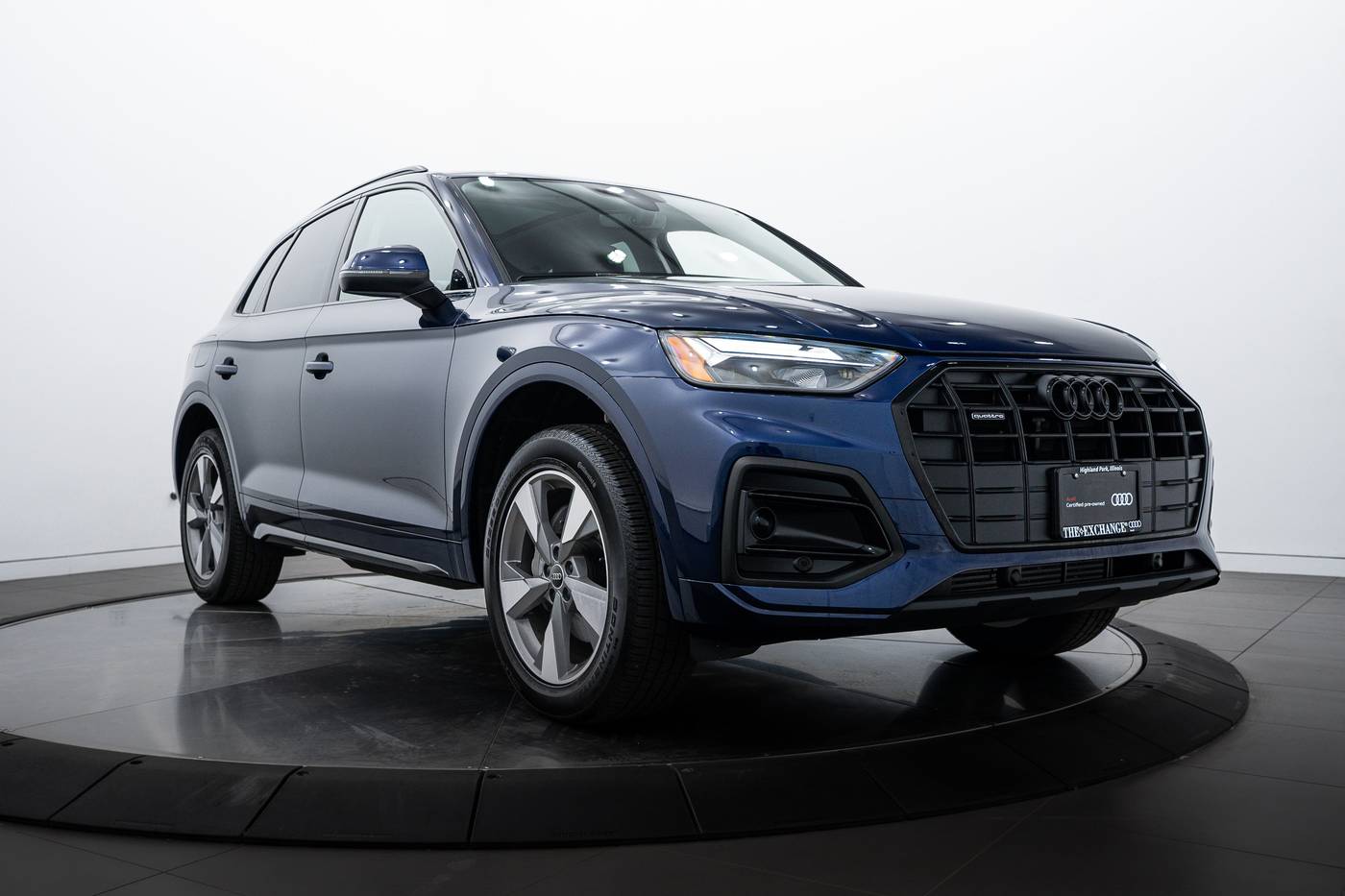 2025 Audi Q5 Premium — SUV — 4,610 mi — Highland Park, IL