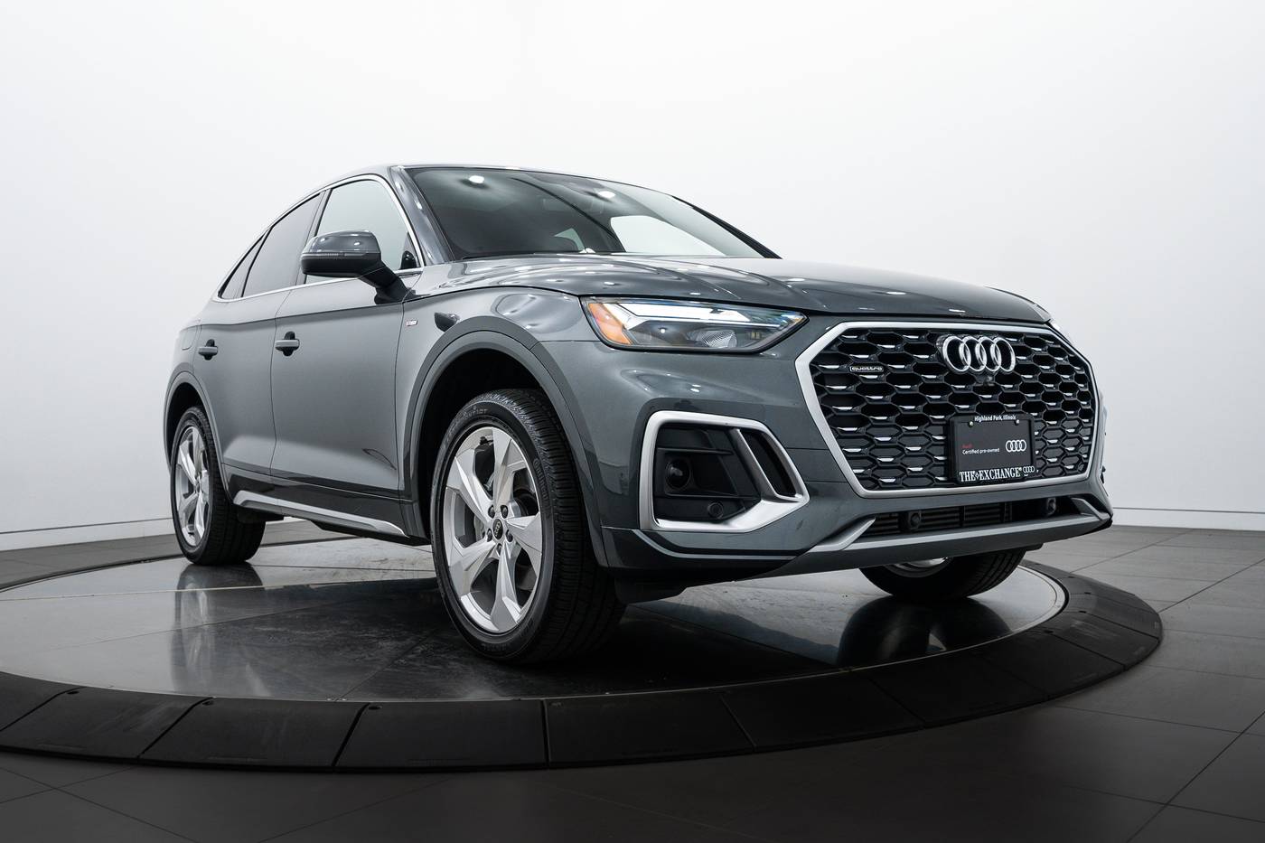 2025 Audi Q5 Premium — SUV — 4,986 mi — Highland Park, IL