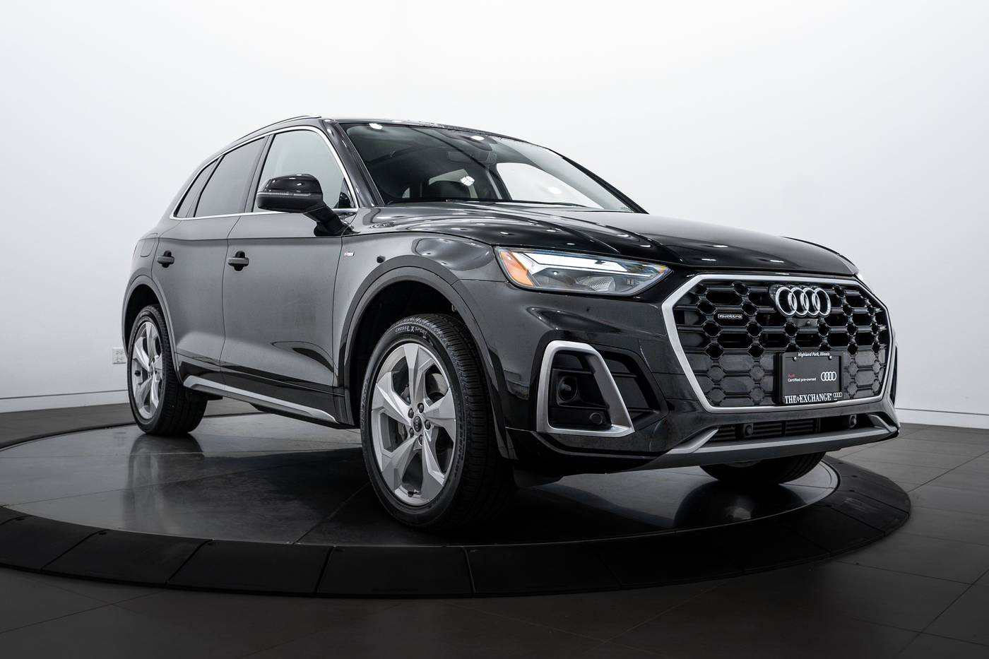 2025 Audi Q5 Premium Plus — SUV — 5,933 mi — Highland Park, IL