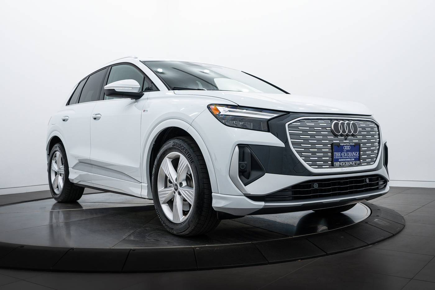 2024 Audi Q4 e-tron Premium — SUV — 3,645 mi — Highland Park, IL
