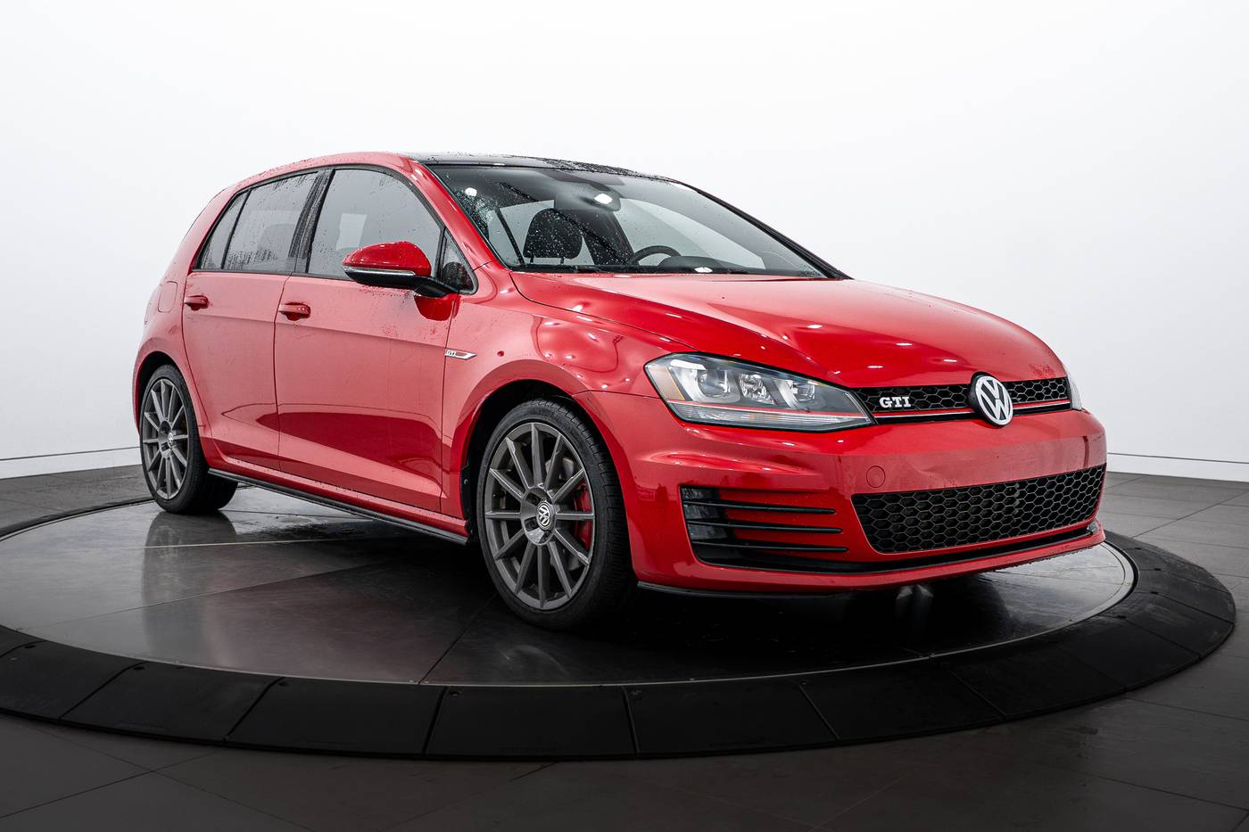 2015 Volkswagen Golf GTI Autobahn — Hatchback — 64,374 mi — Highland Park, IL