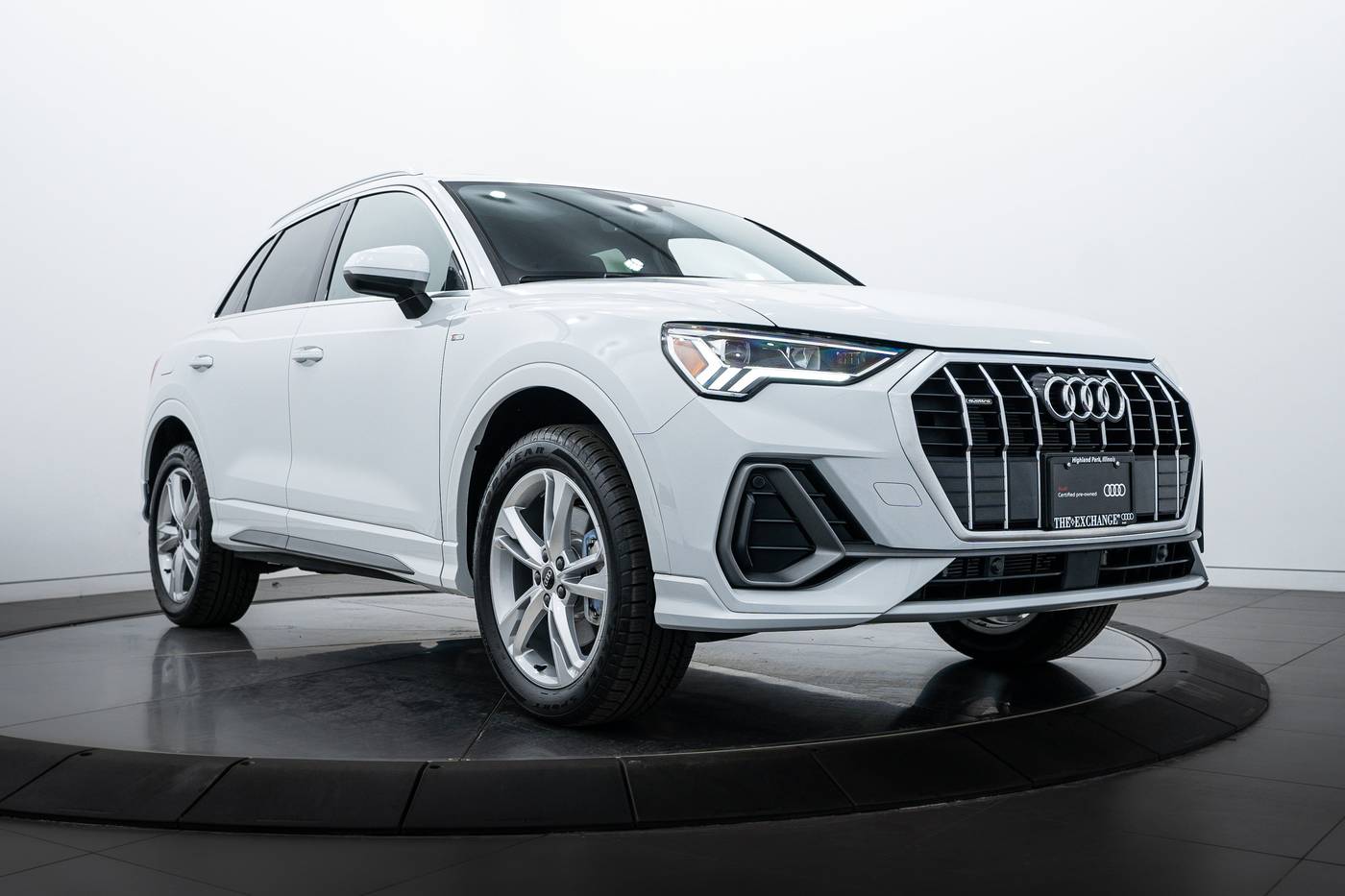 2024 Audi Q3 S line Premium — SUV — 3,099 mi — Highland Park, IL