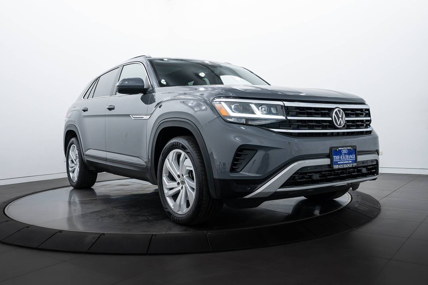 2020 Volkswagen Atlas Cross Sport SEL — SUV — 36,684 mi — Highland Park, IL