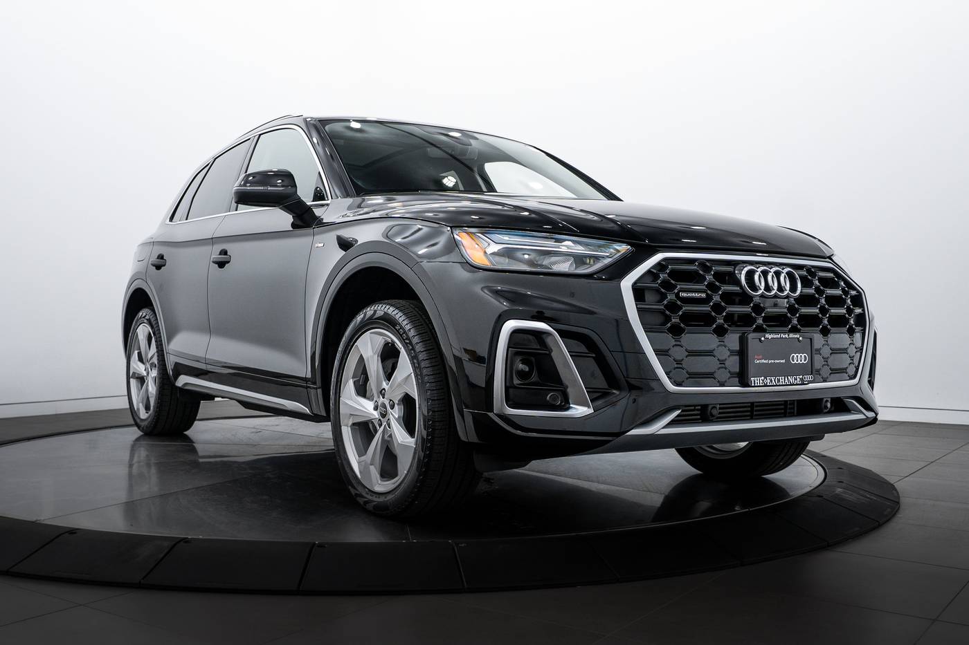 2025 Audi Q5 Premium Plus — SUV — 4,214 mi — Highland Park, IL