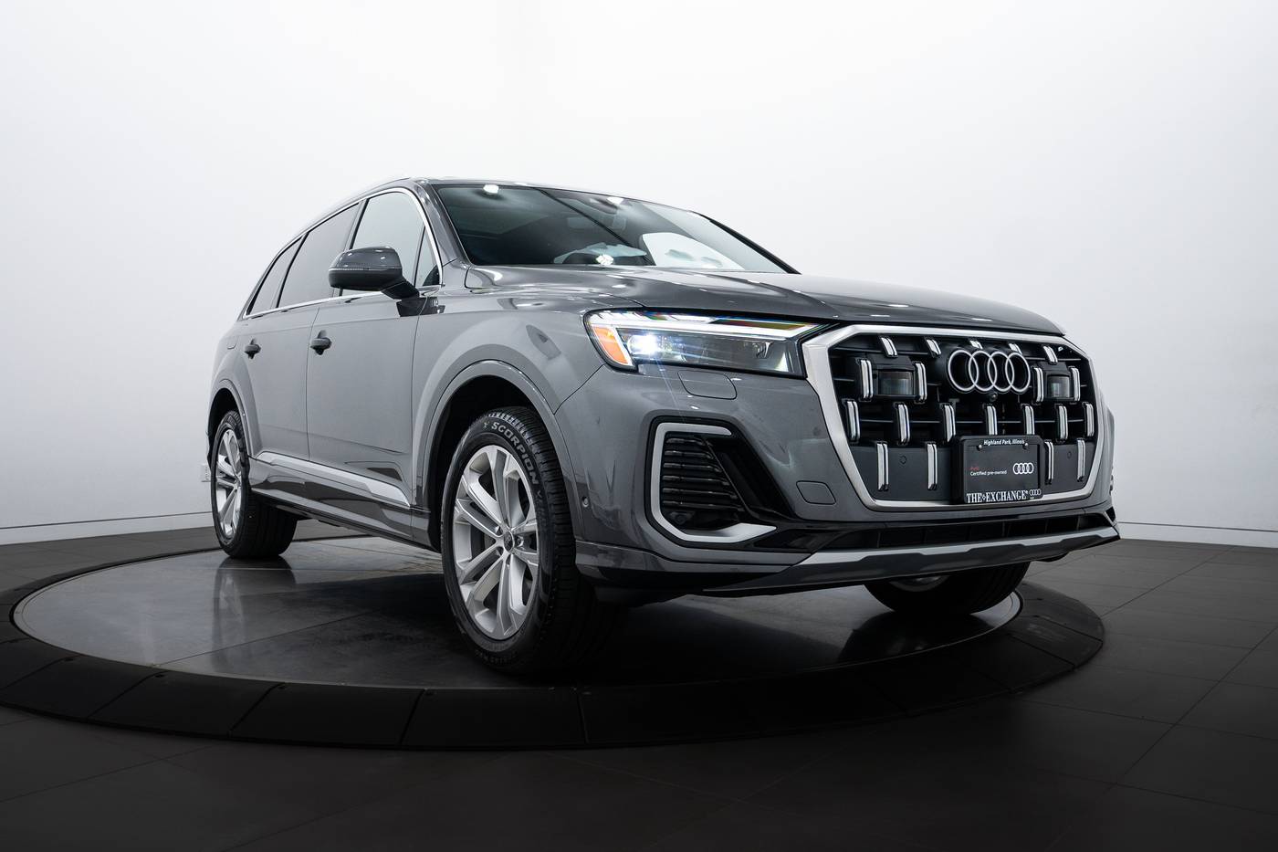2025 Audi Q7 Premium Plus — SUV — 4,688 mi — Highland Park, IL
