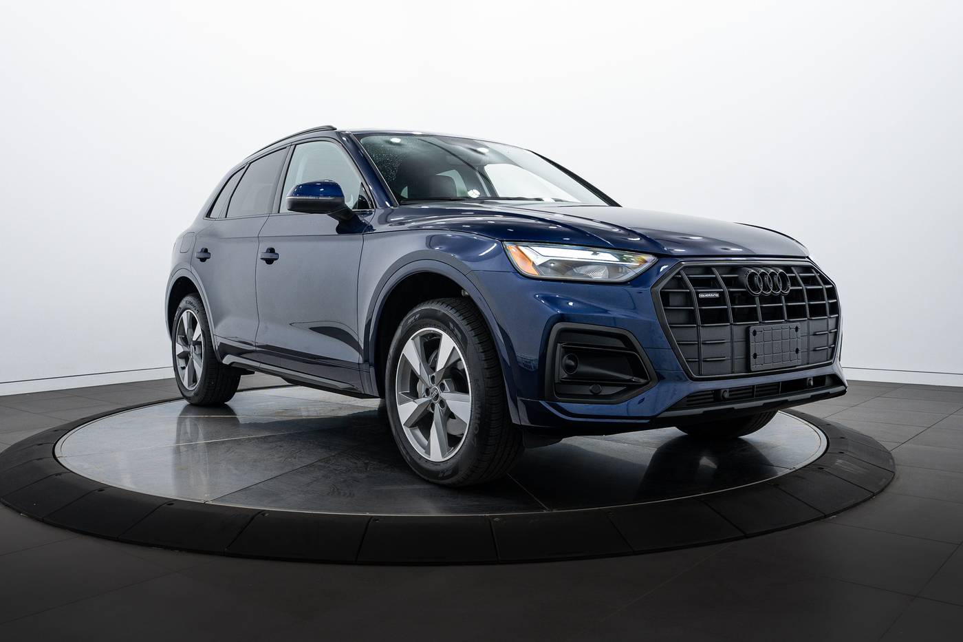 2025 Audi Q5 Premium — SUV — 4,480 mi — Highland Park, IL