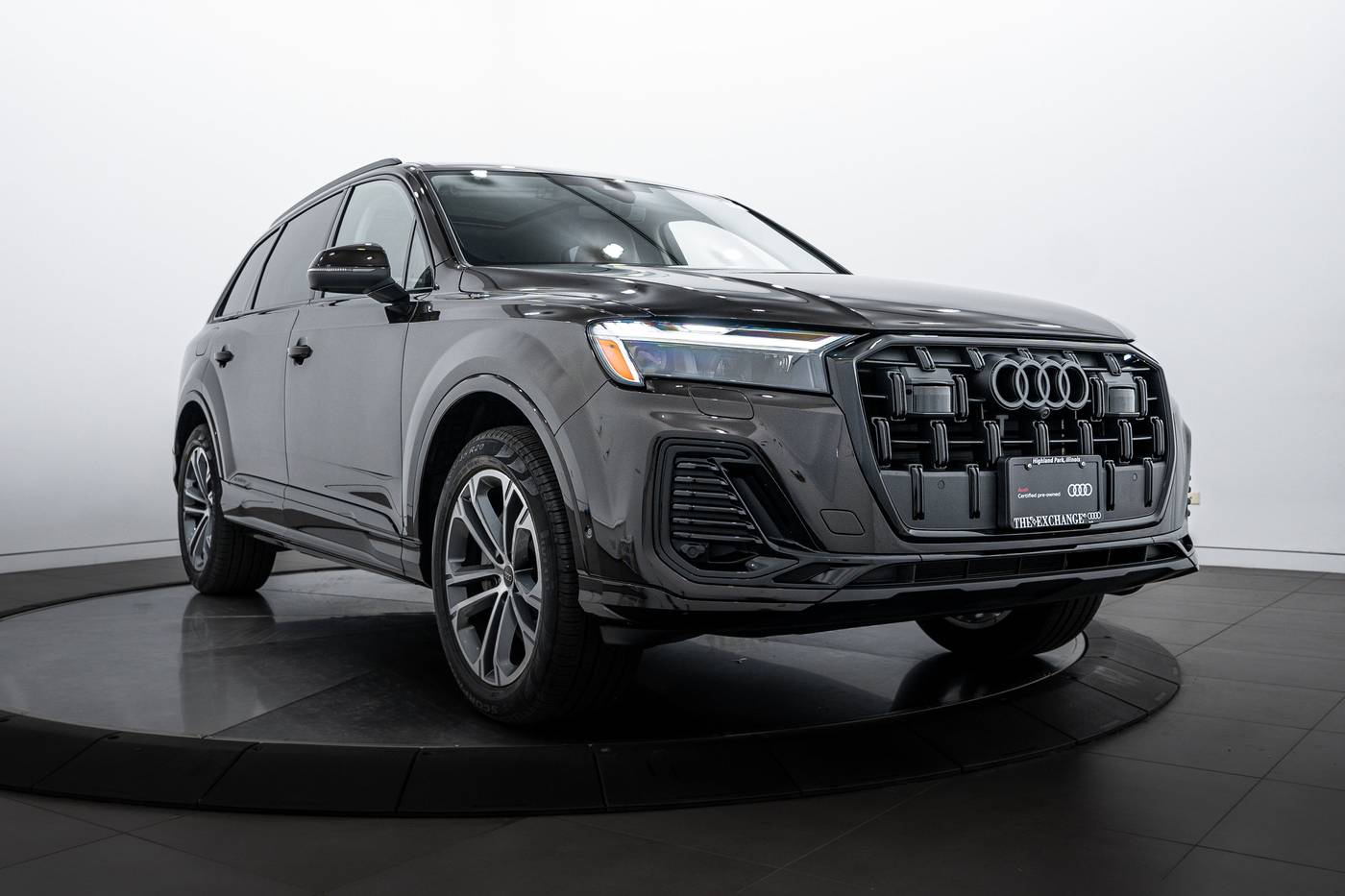 2025 Audi Q7 Premium Plus — SUV — 5,892 mi — Highland Park, IL