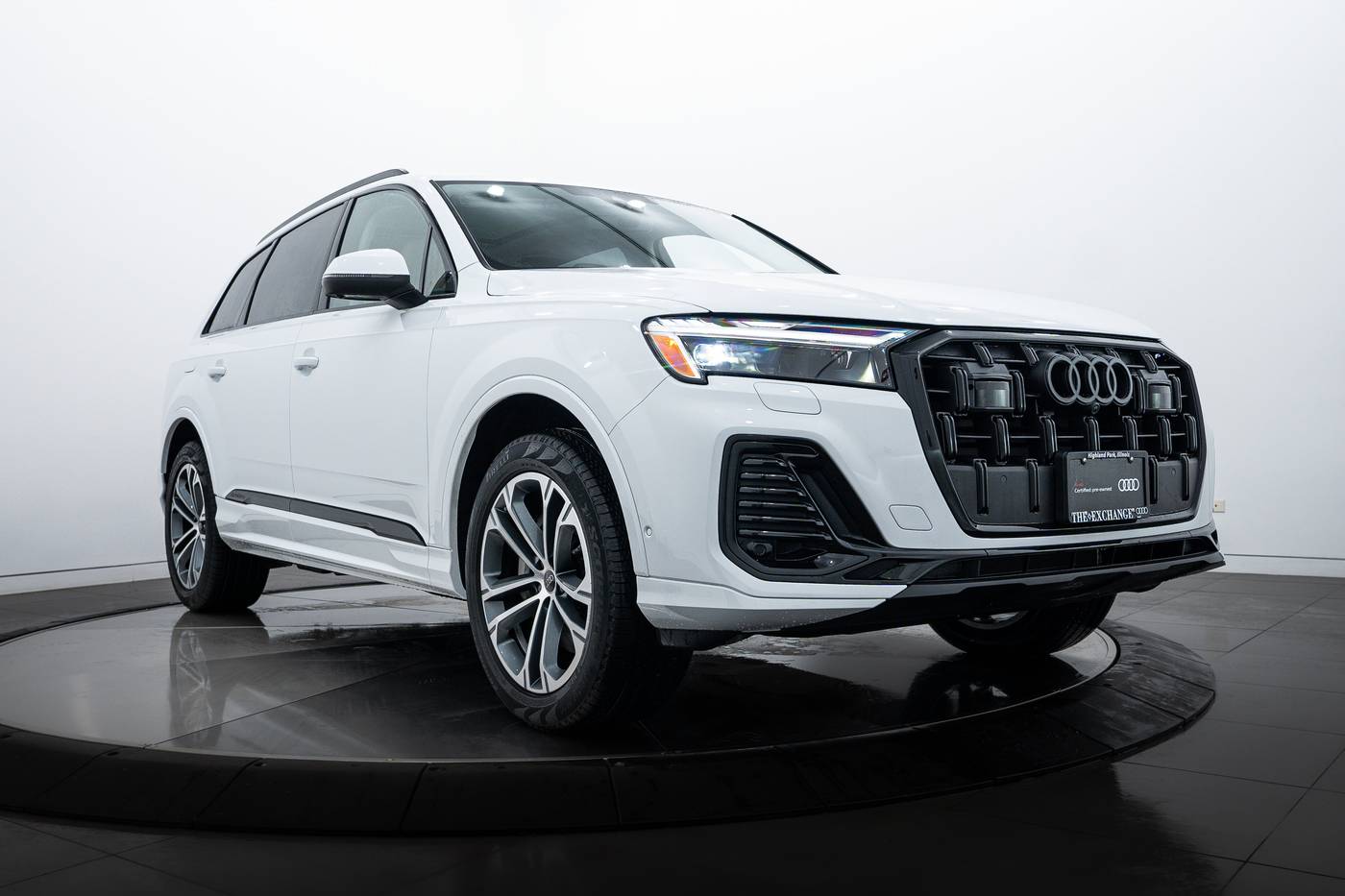 2025 Audi Q7 Premium Plus — SUV — 3,200 mi — Highland Park, IL