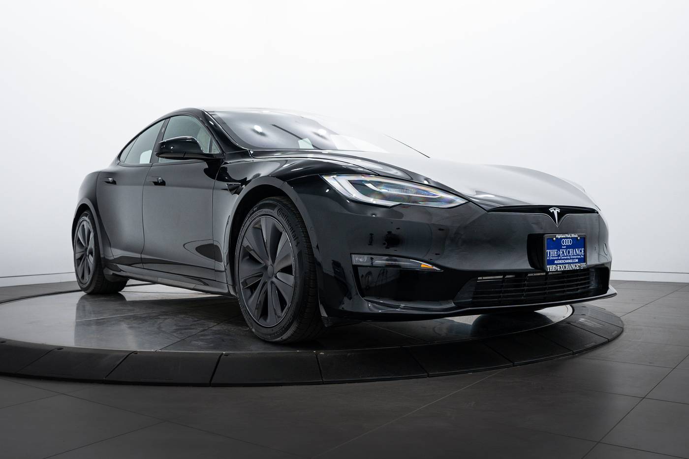 2021 Tesla Model S Long Range — Hatchback — 17,400 mi — Highland Park, IL