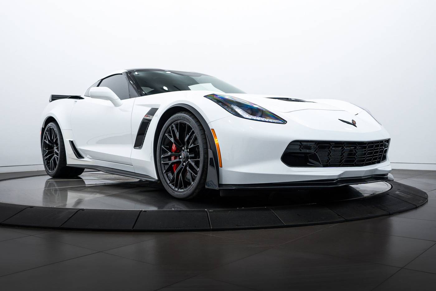 2016 Chevrolet Corvette Z06 2LZ — Coupe — 7,207 mi — Highland Park, IL