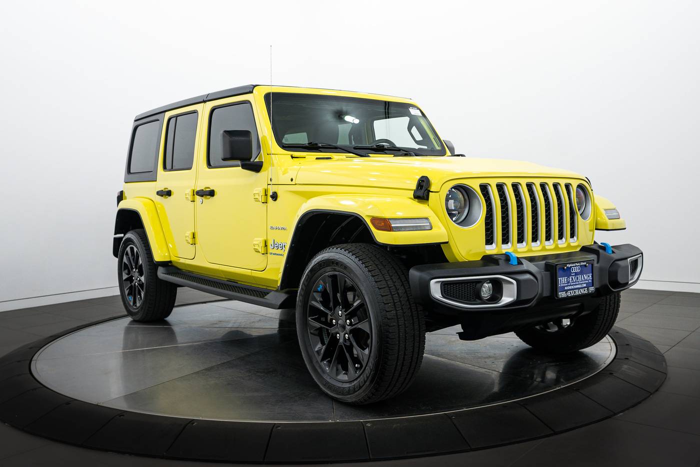 2023 Jeep Wrangler Sahara 4xe — SUV — 24,081 mi — Highland Park, IL