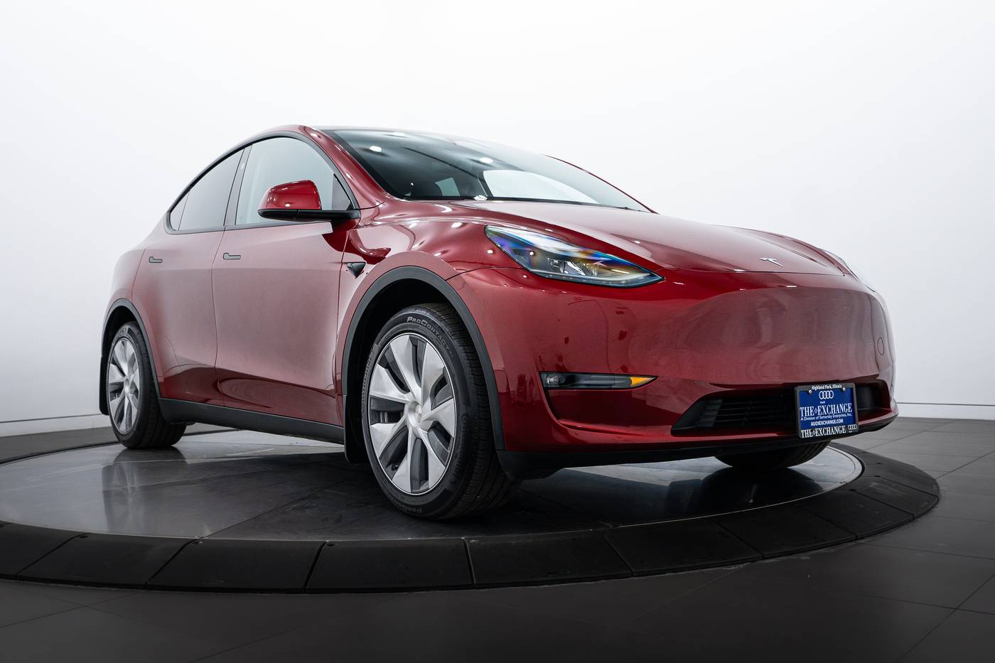 2024 Tesla Model Y Long Range — SUV — 5,797 mi — Highland Park, IL