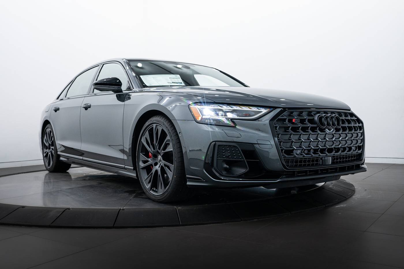2025 Audi S8 4.0T quattro