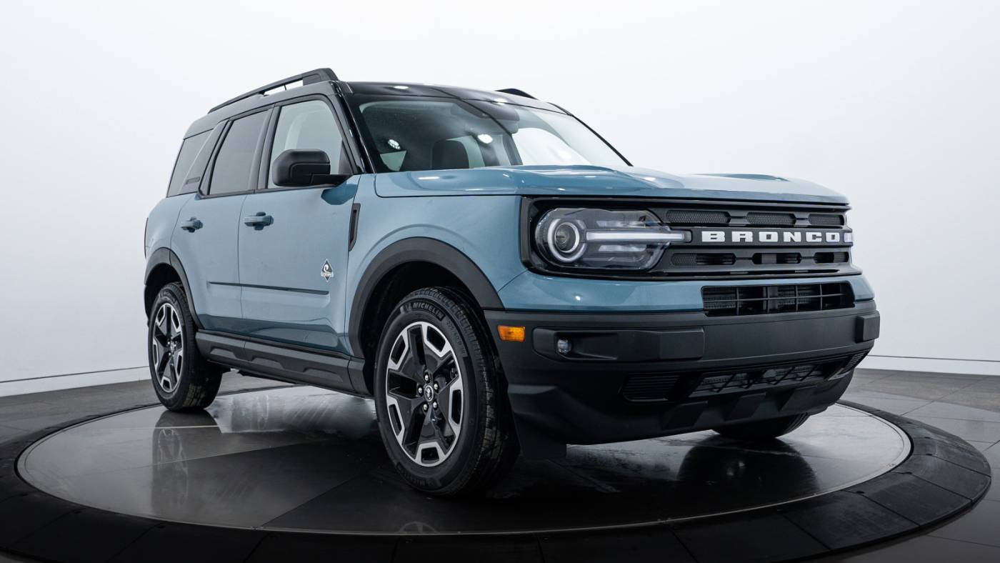 2021 Ford Bronco Sport Outer Banks — SUV — 25,831 mi — Highland Park, IL