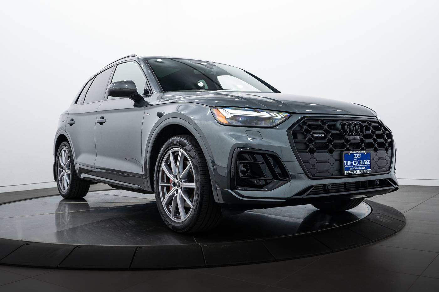 2024 Audi Q5 Plug-In Hybrid e Prestige — SUV — 6,414 mi — Highland Park, IL