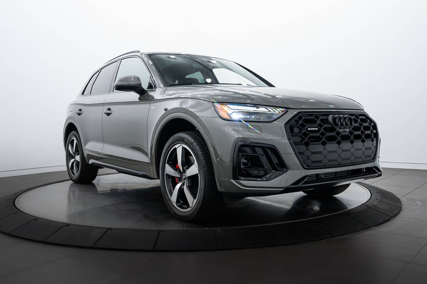 2024 Audi Q5 Prestige — SUV — 120 mi — Highland Park, IL