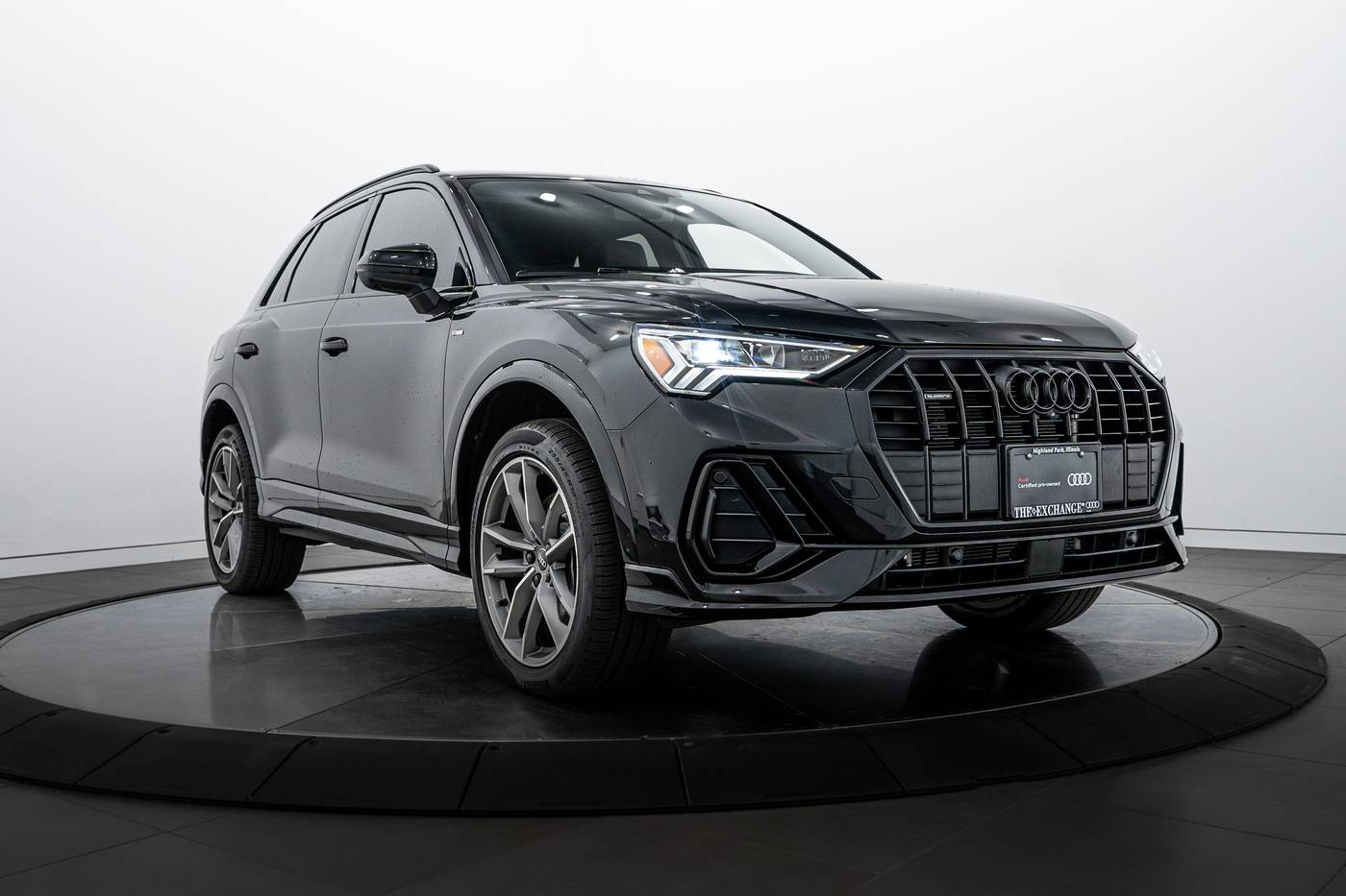2022 Audi Q3 S line Premium Plus — SUV — 23,797 mi — Highland Park, IL