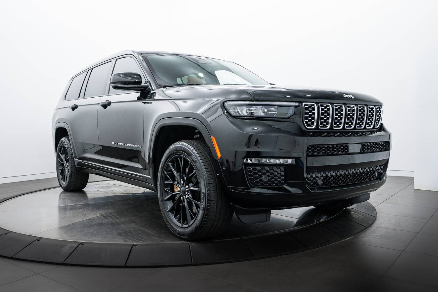 2021 Jeep Grand Cherokee Summit — SUV — 27,664 mi — Highland Park, IL