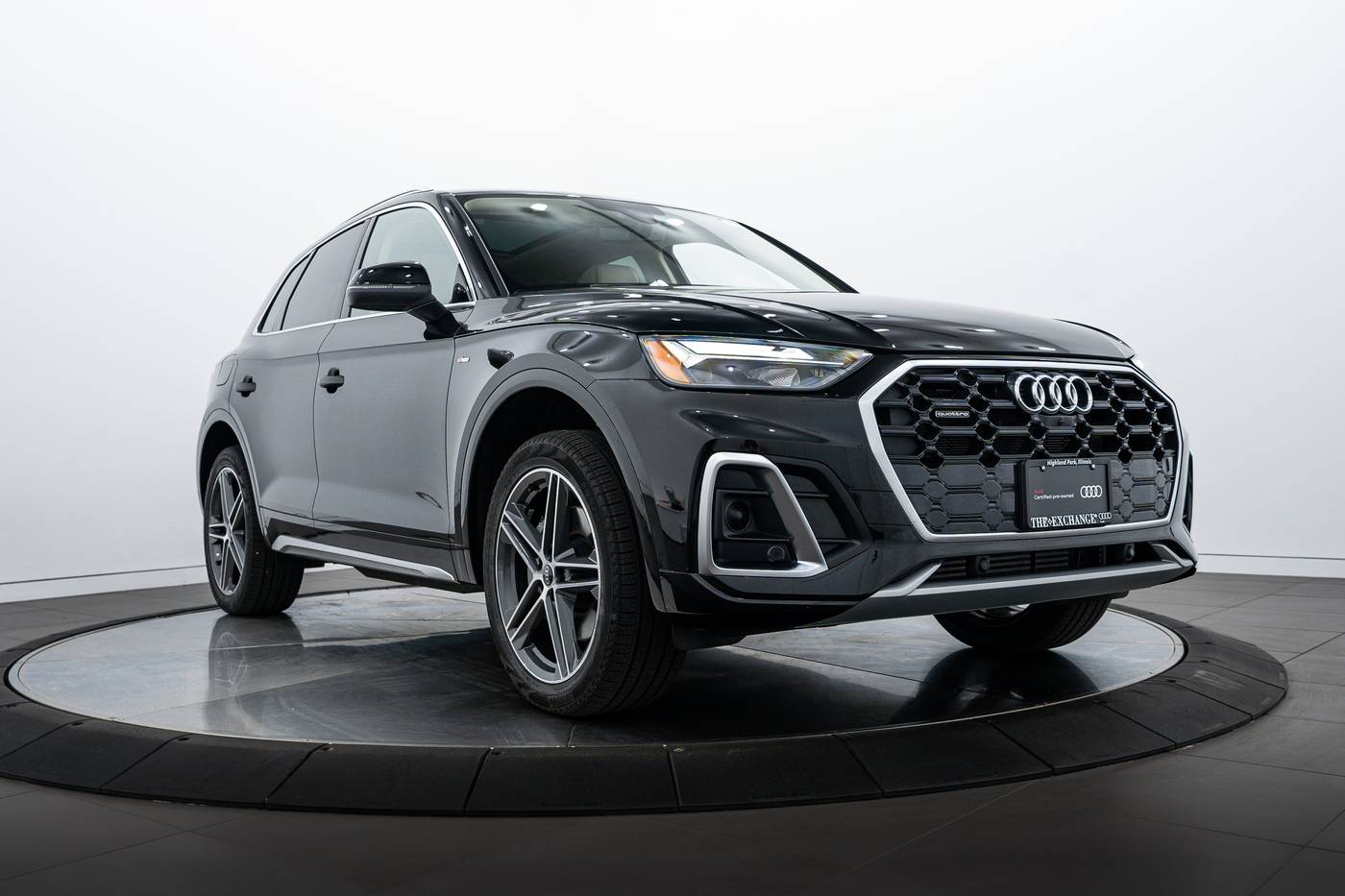 2024 Audi Q5 Plug-In Hybrid e Premium Plus — SUV — 3,901 mi — Highland Park, IL