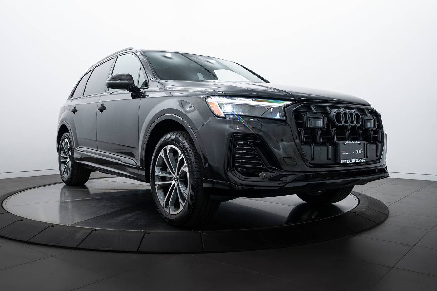 2025 Audi Q7 Premium Plus — SUV — 5,057 mi — Highland Park, IL