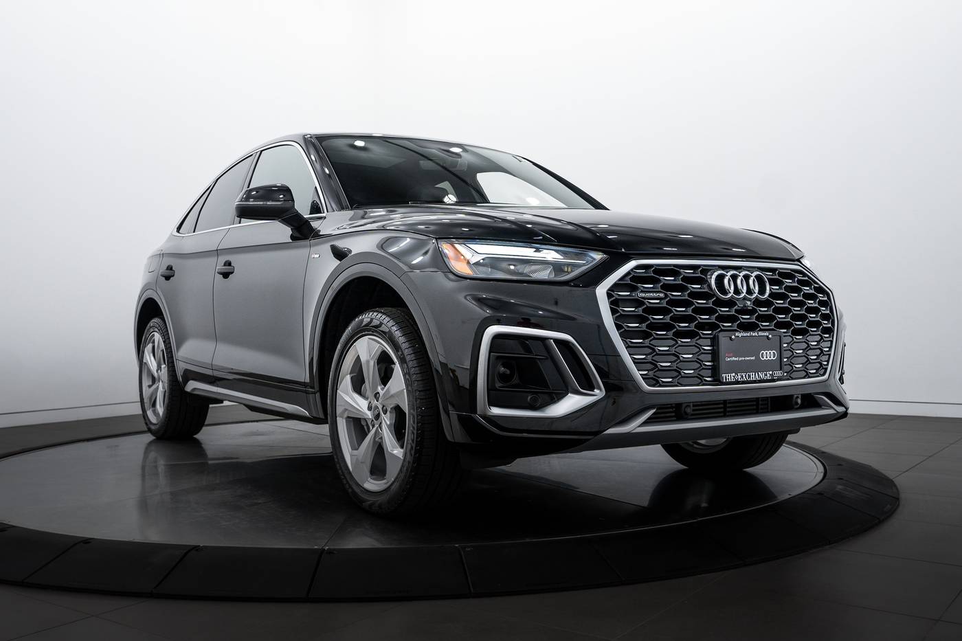 2025 Audi Q5 Premium — SUV — 6,861 mi — Highland Park, IL