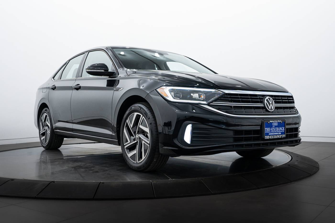 2023 Volkswagen Jetta SEL — Sedan — 15,788 mi — Highland Park, IL