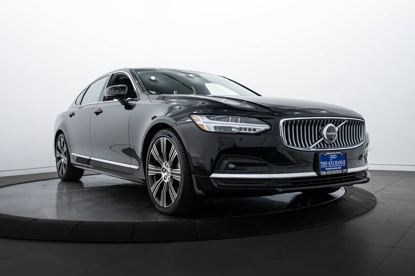 2023 Volvo S90 Plus — Sedan — 16,071 mi — Highland Park, IL